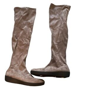 Flip flop.com like new high tan boots